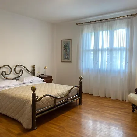 Betty House منزل للإقامة